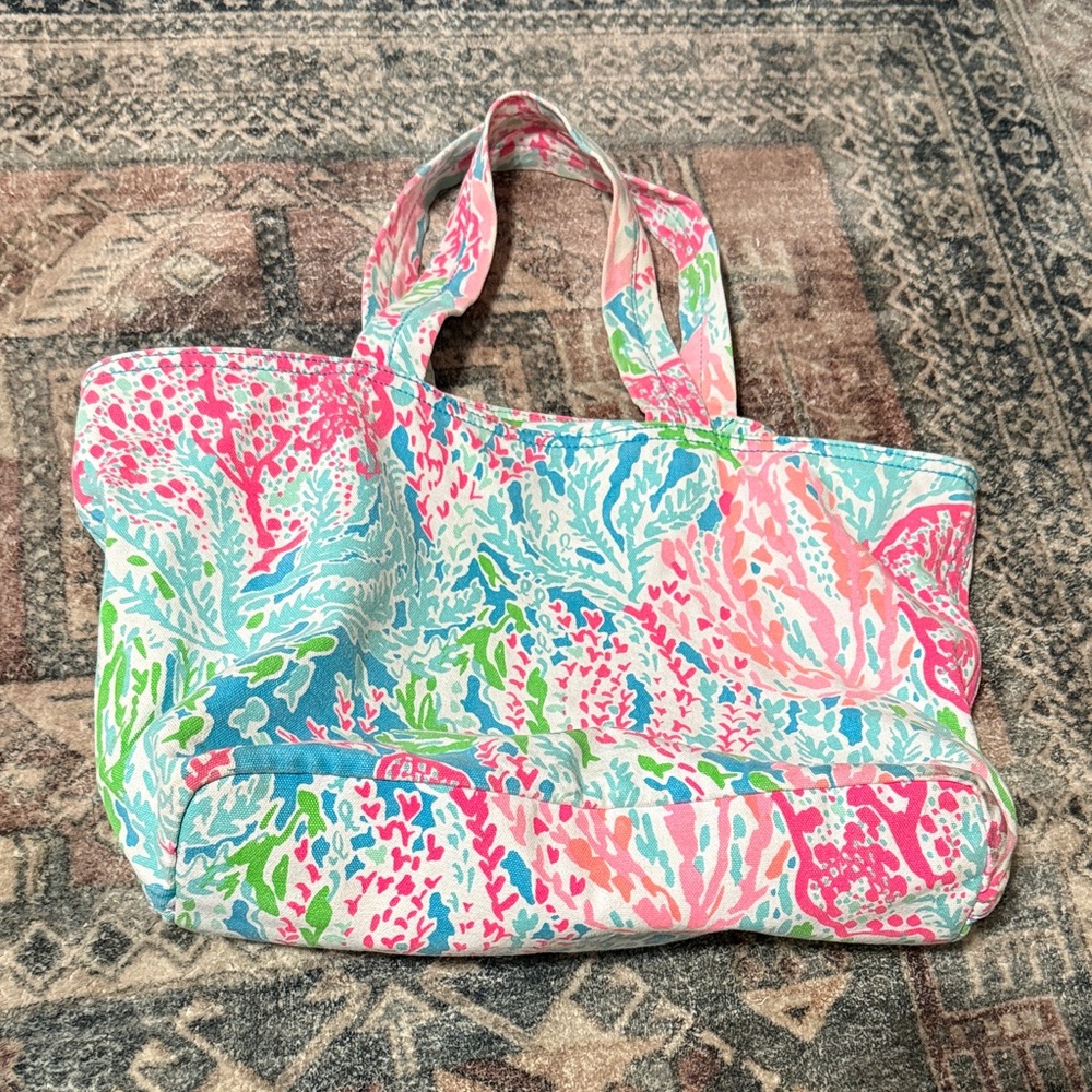 Lilly Pulitzer tote - Picture 2 of 9